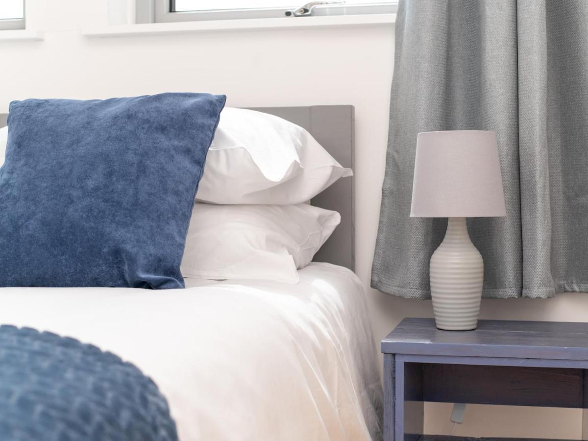 Pass The Keys Bright Modern One Bed Apartment - Bath City Centre Luaran gambar